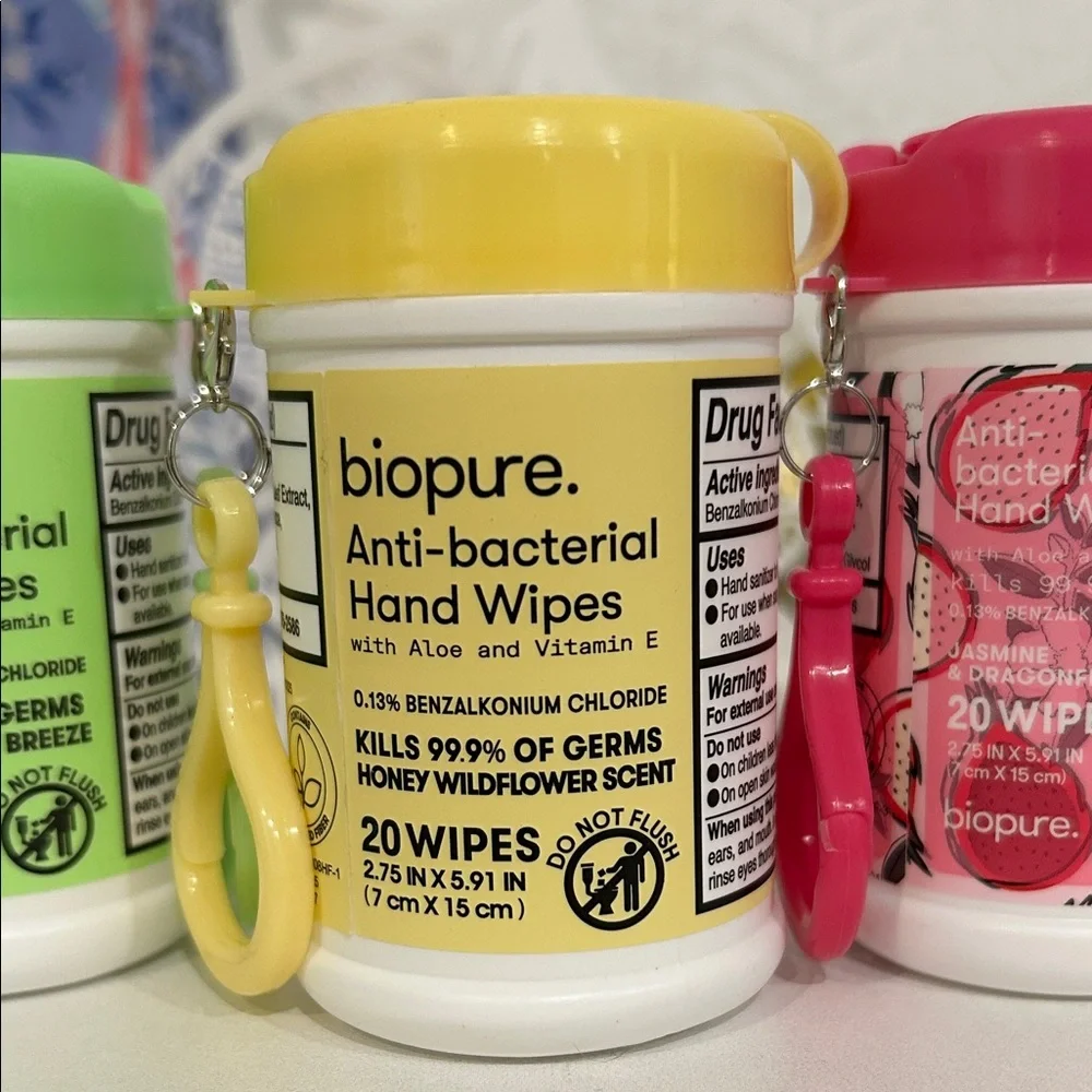 Anti-bacterial Hand Wipes – Yellow, Pink, or Green (20 Wipes) - Picture 5 of 5